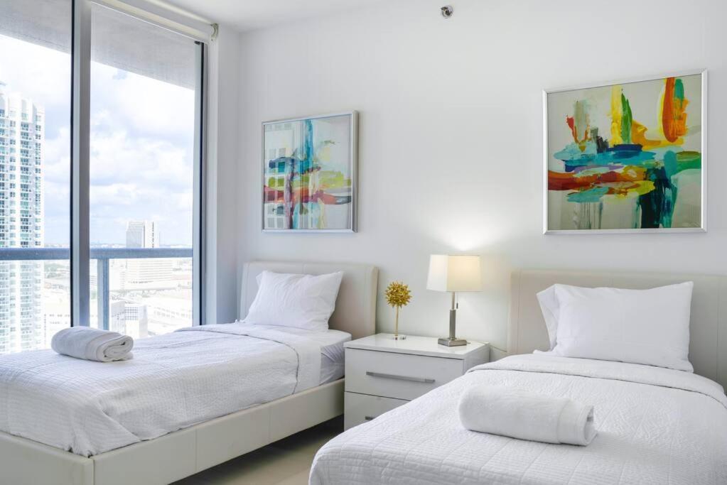 Wonderful 2 Bedroom Apt With Ocean Views At Icon Brickell Miami Dış mekan fotoğraf