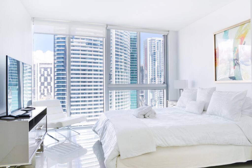 Wonderful 2 Bedroom Apt With Ocean Views At Icon Brickell Miami Dış mekan fotoğraf